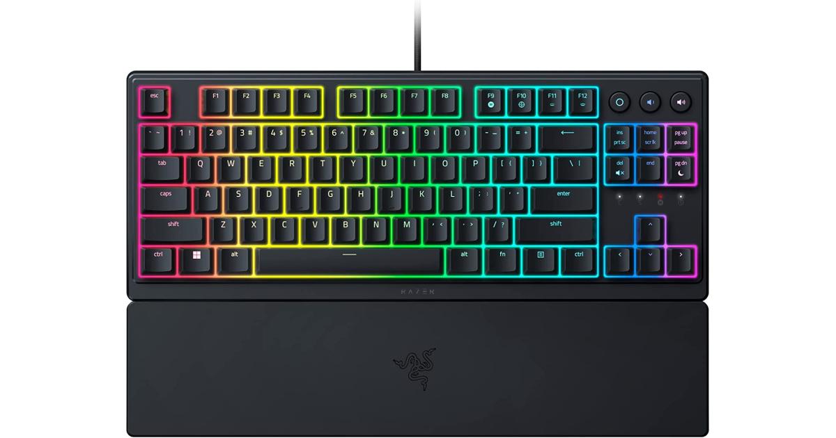 مفاتيح Razer Ornata V3 TKL منخفضة المستوى، مفاتيح Mecha-Membrane، أغطية مفاتيح مطلية بالأشعة فوق البنفسجية، مفاتيح وسائط بإضاءة خلفية، 8 مناطق RGB مقاومة للانسكاب مع مسند للمعصم