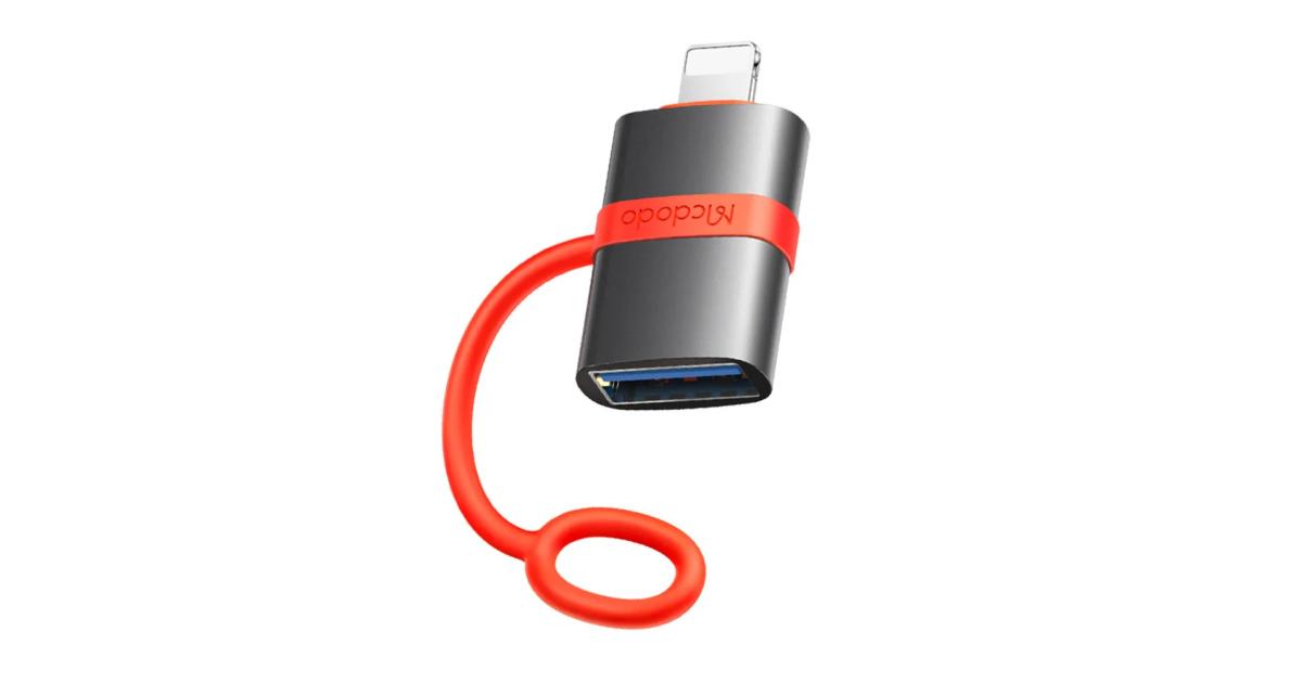 محول Mcdodo OT-2600 USB-A 3.0 إلى Lightning عالي السرعة لنقل البيانات OTG متوافق مع تصميم شريط السيليكون الخارجي من سبائك الألومنيوم